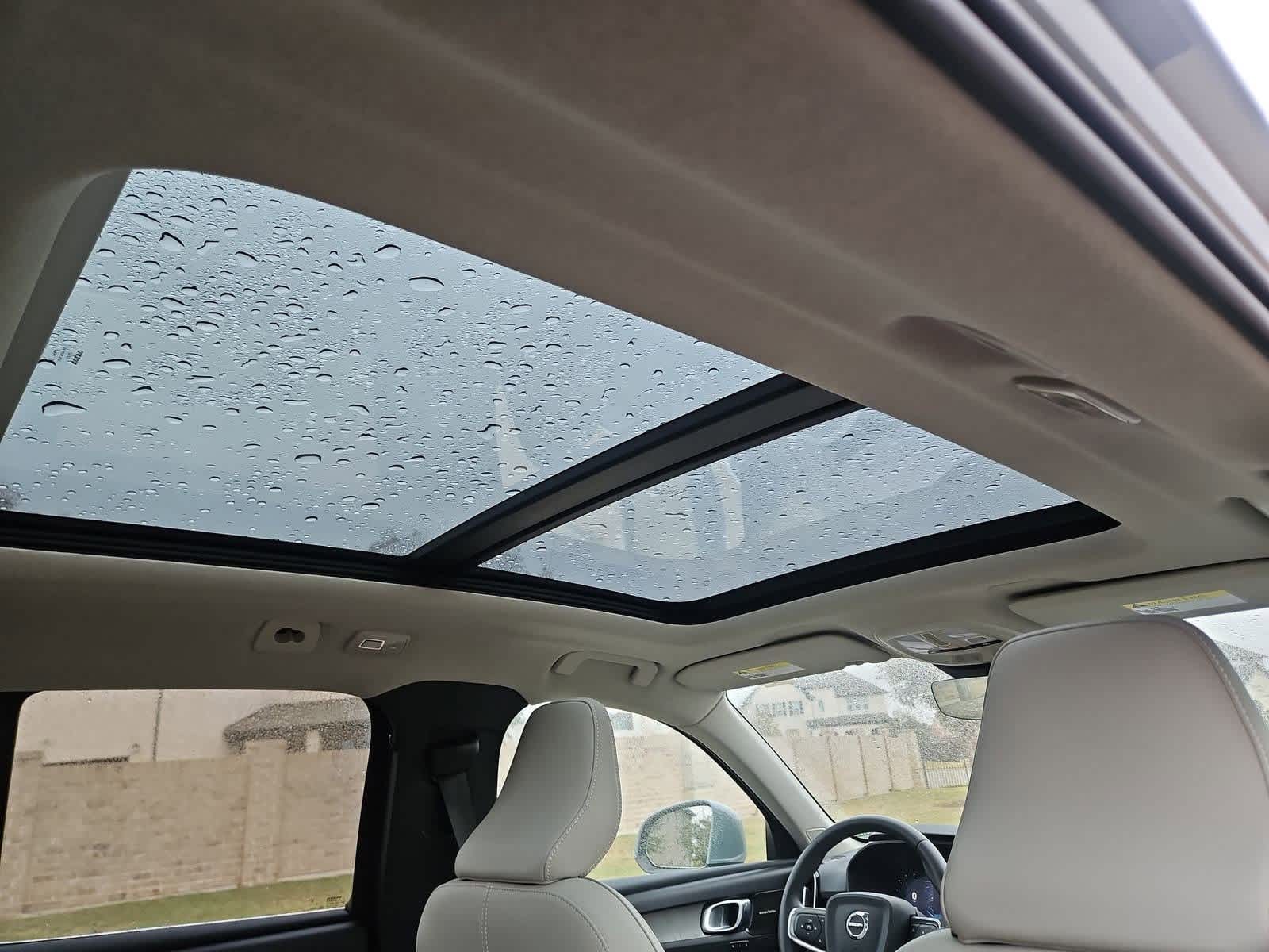 Thumbnail: 2024 Volvo XC40 - 22