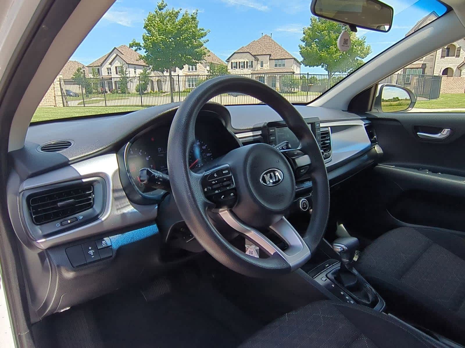 Thumbnail: 2020 Kia Rio - 2