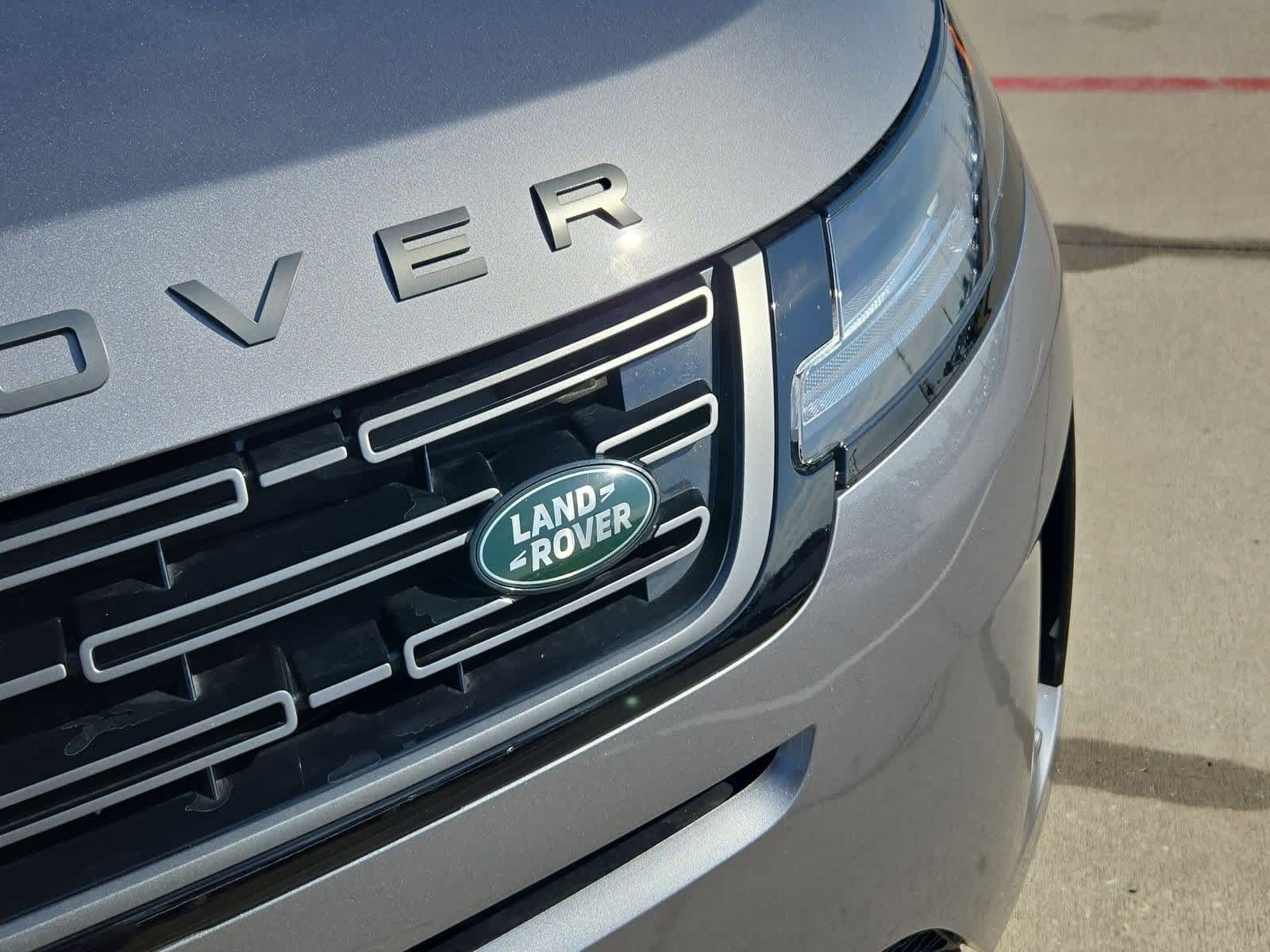 Thumbnail: 2025 Land Rover Range Rover Evoque - 10