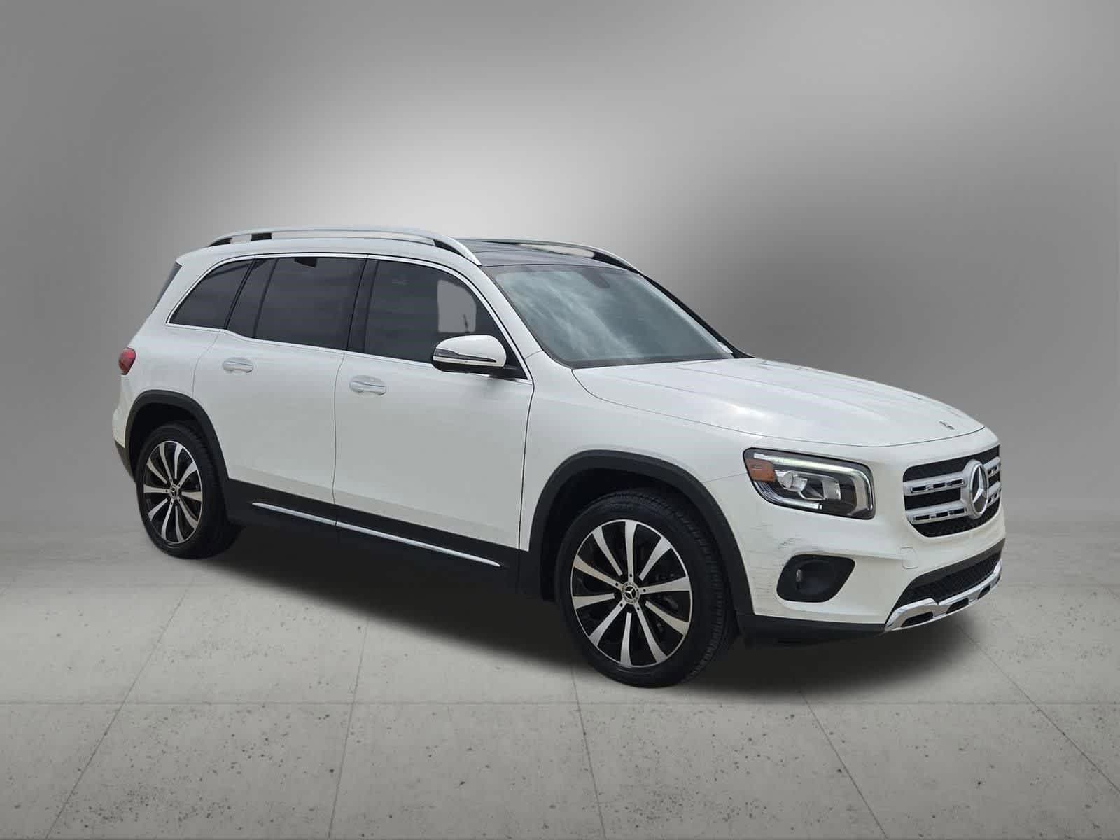 Thumbnail: 2022 Mercedes-Benz GLB - 8