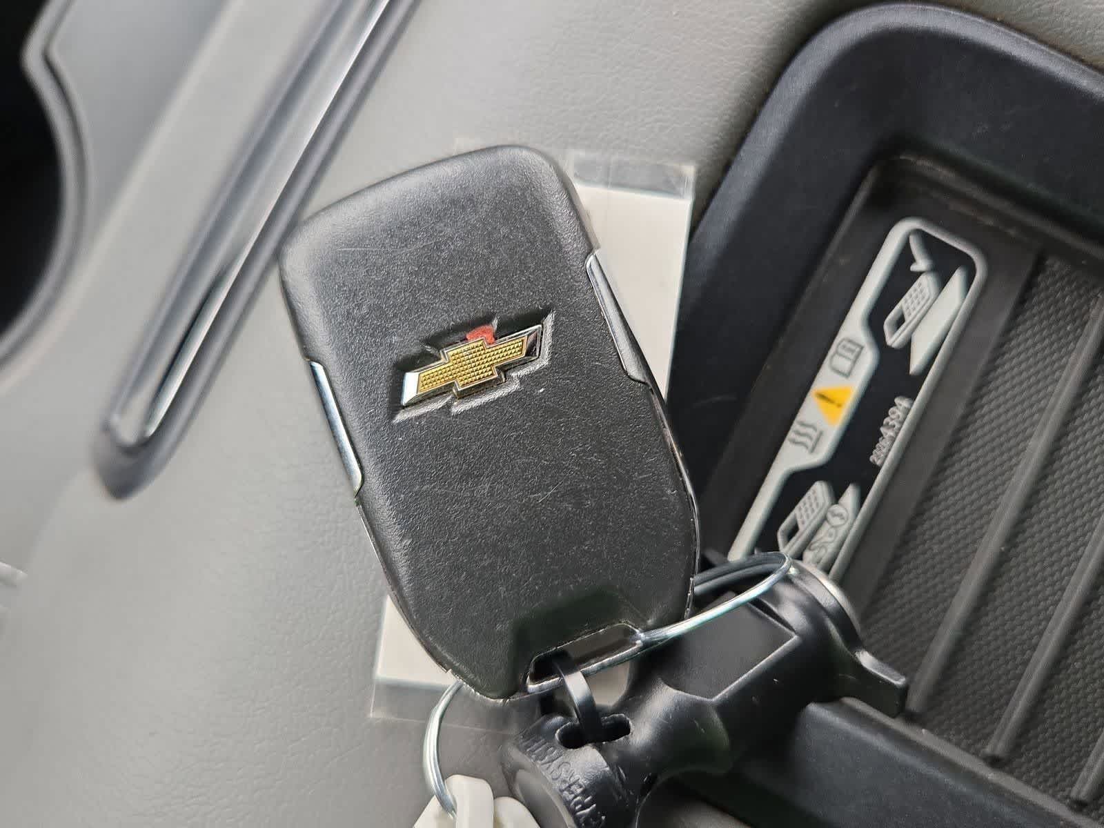 Thumbnail: 2015 Chevrolet Tahoe - 34