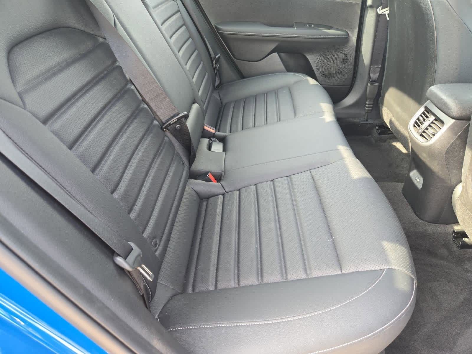 Thumbnail: 2023 Kia Forte - 21