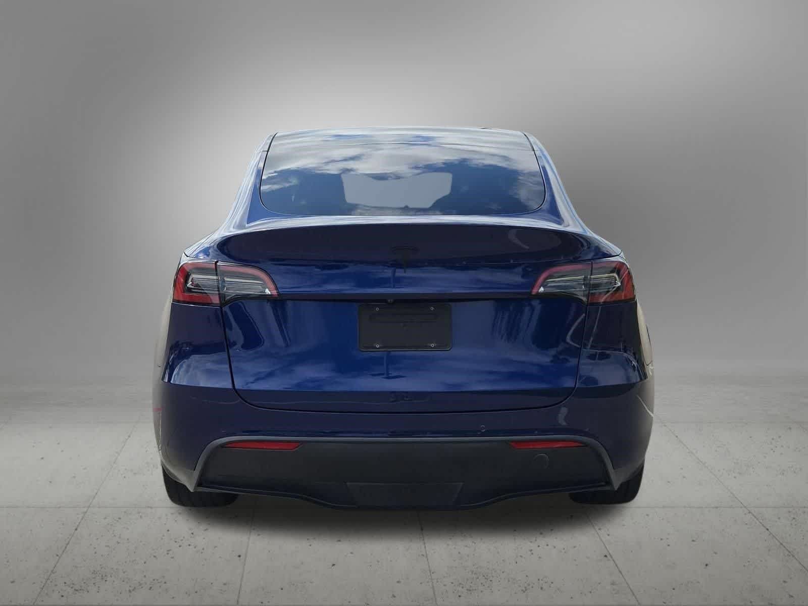 Thumbnail: 2022 Tesla Model Y - 4