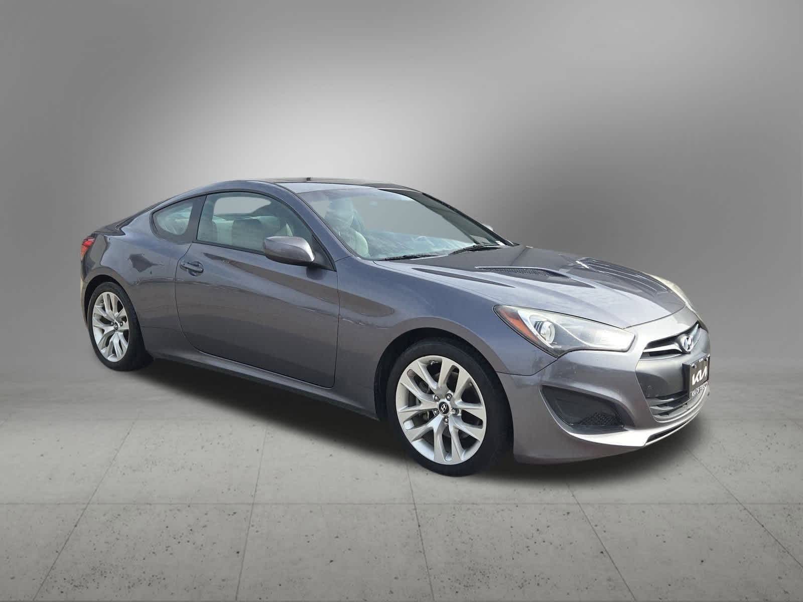 Thumbnail: 2013 Hyundai Genesis - 8
