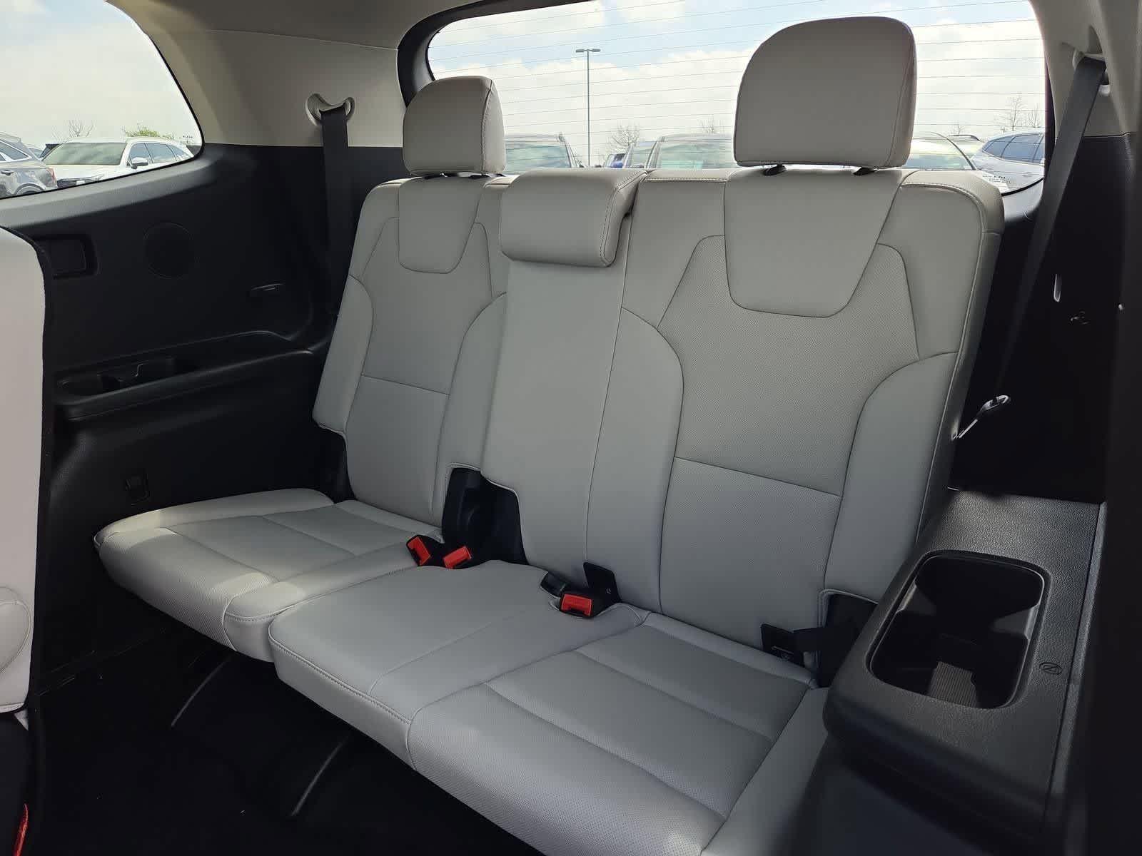 Thumbnail: 2025 Kia Telluride - 37