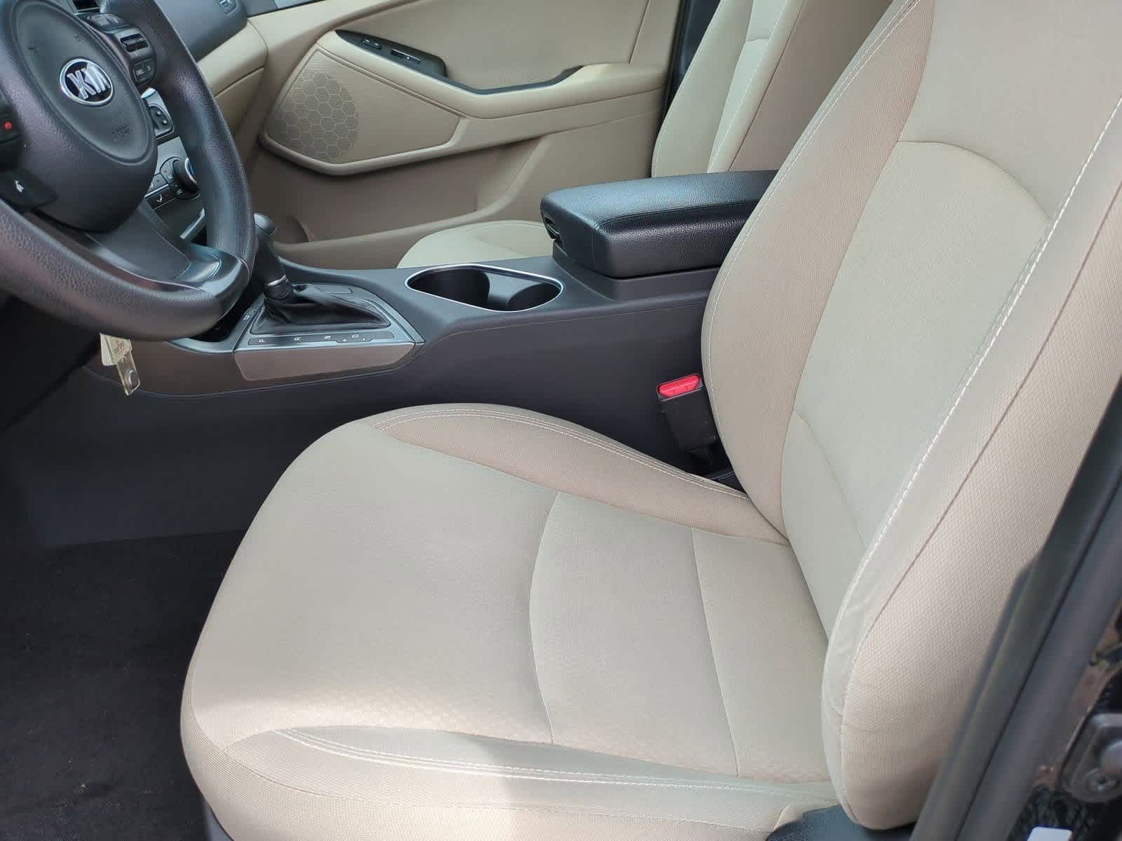 Thumbnail: 2014 Kia Optima - 16