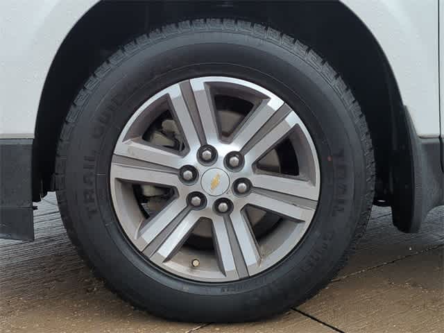 2017 Chevrolet Traverse LT 13