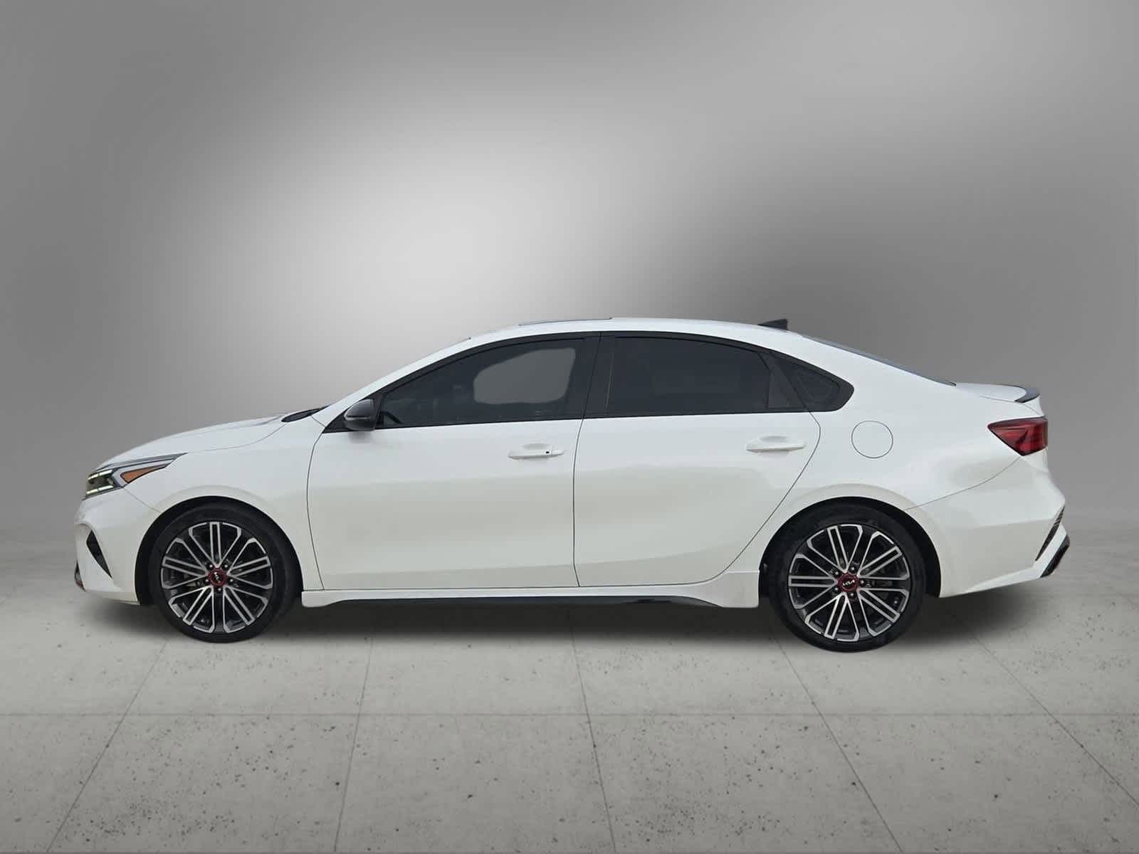 Thumbnail: 2023 Kia Forte - 3