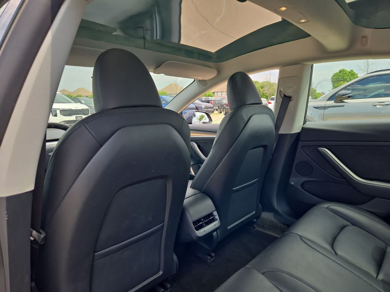 Thumbnail: 2023 Tesla Model 3 - 20