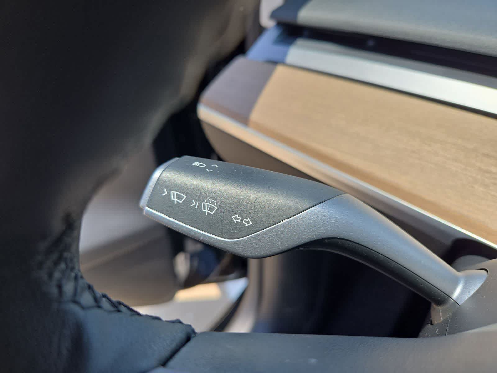 Thumbnail: 2022 Tesla Model Y - 21