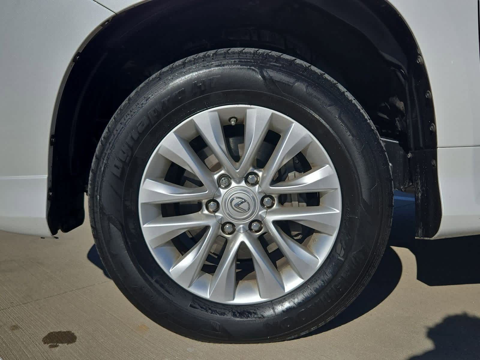 Thumbnail: 2014 Lexus GX - 13