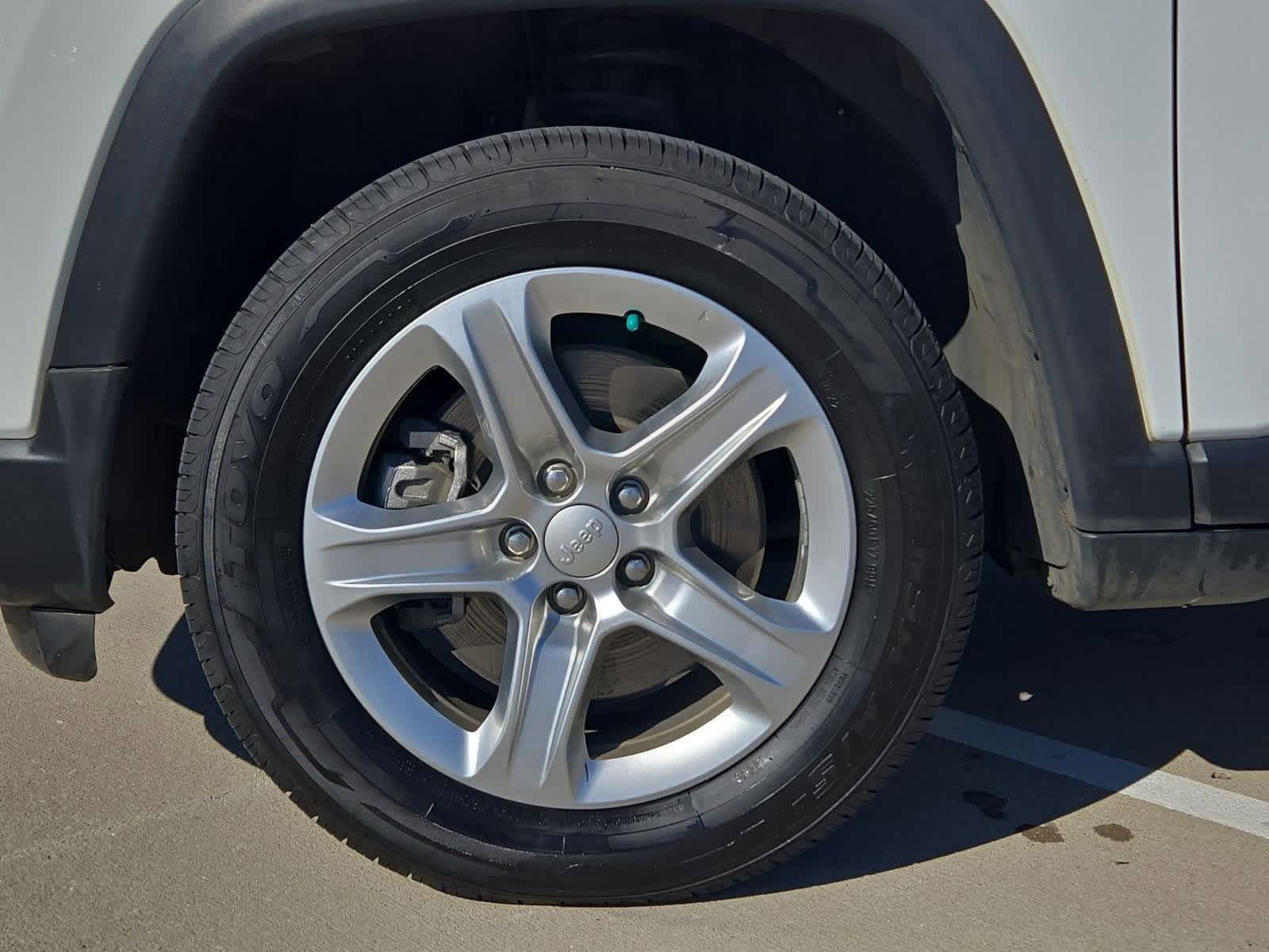 Thumbnail: 2023 Jeep Compass - 13