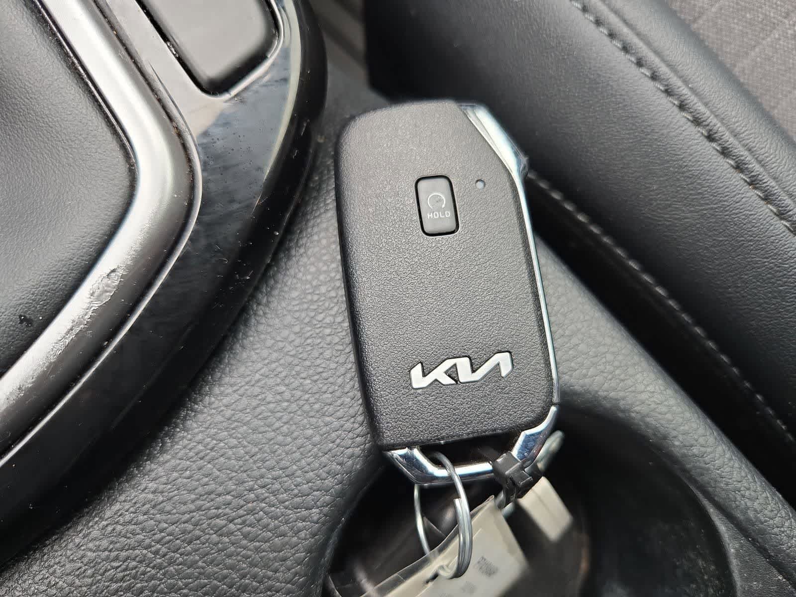 Thumbnail: 2023 Kia Seltos - 32