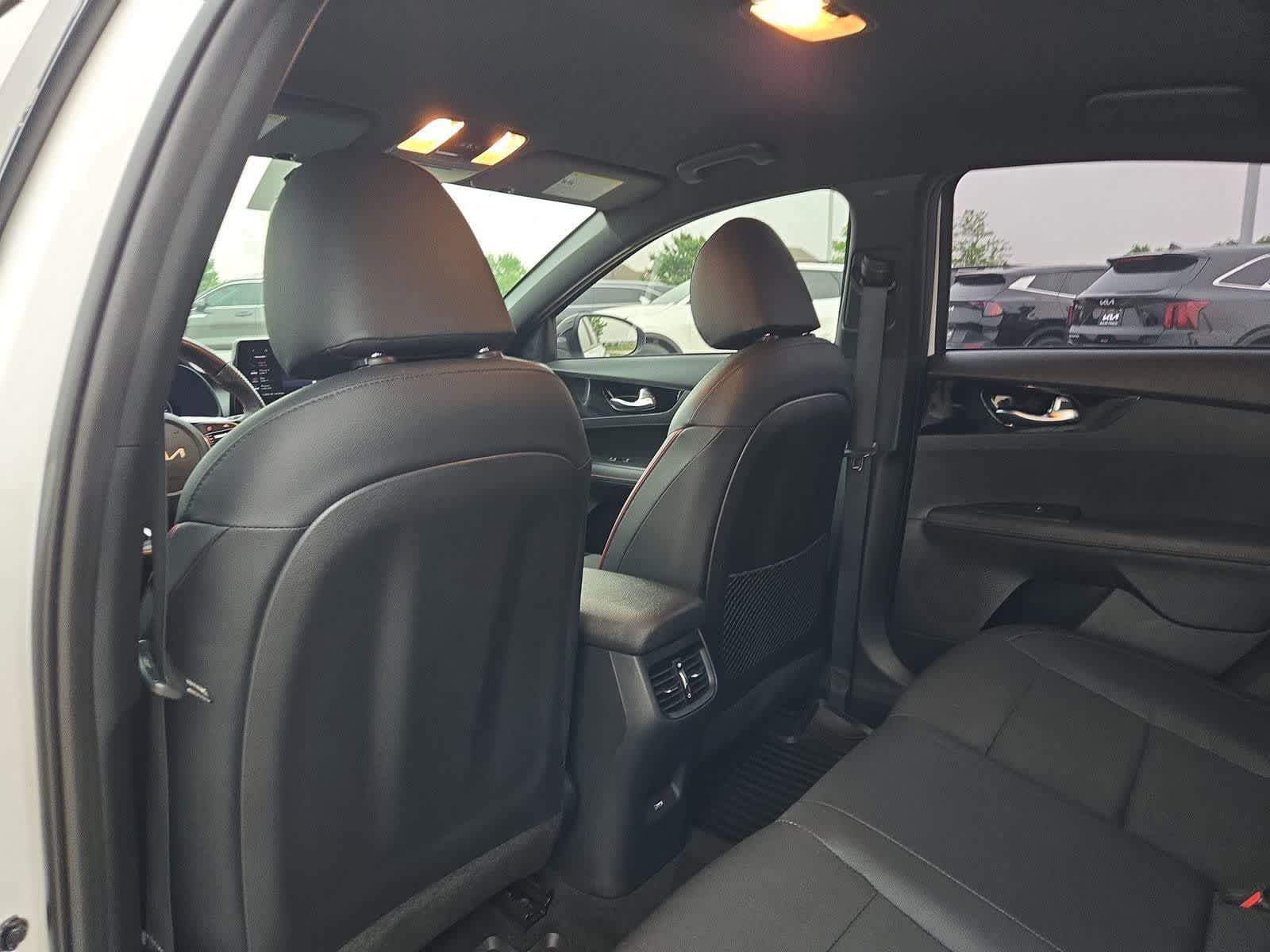 Thumbnail: 2023 Kia Forte - 17