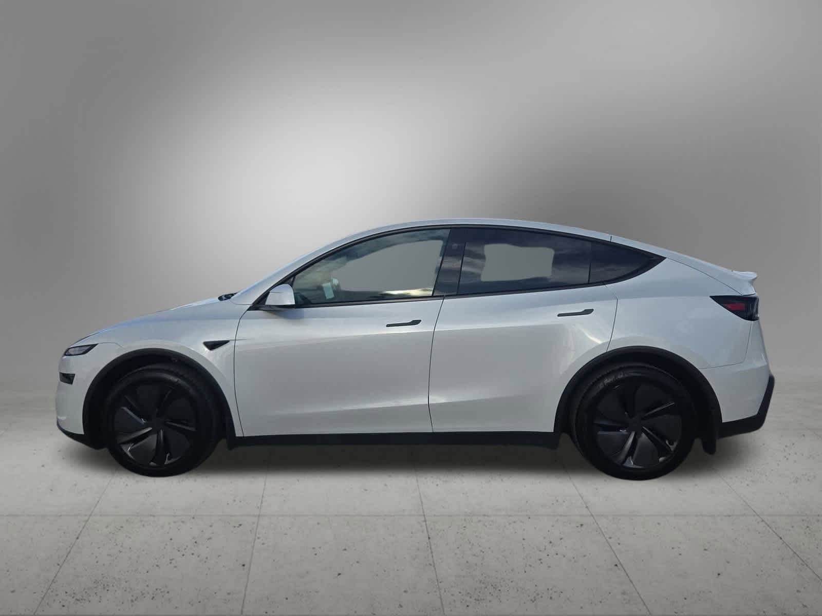 Thumbnail: 2026 Tesla Model Y - 3