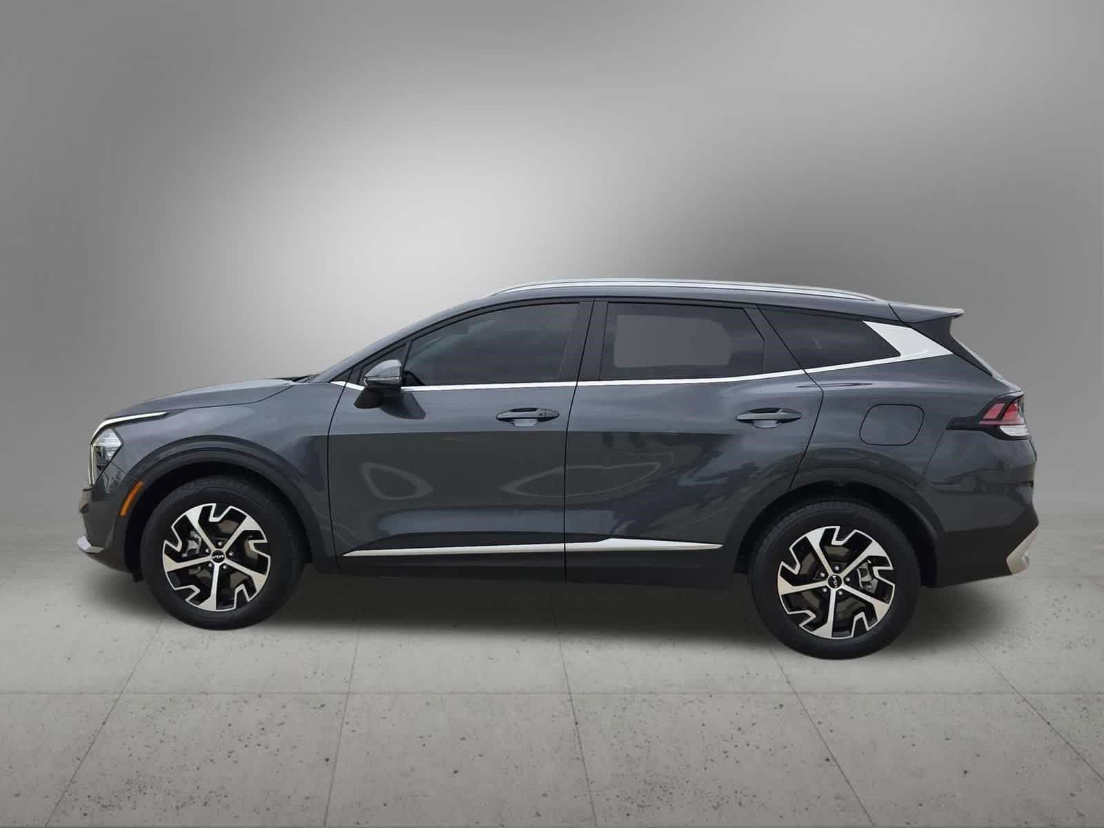 Thumbnail: 2023 Kia Sportage - 3