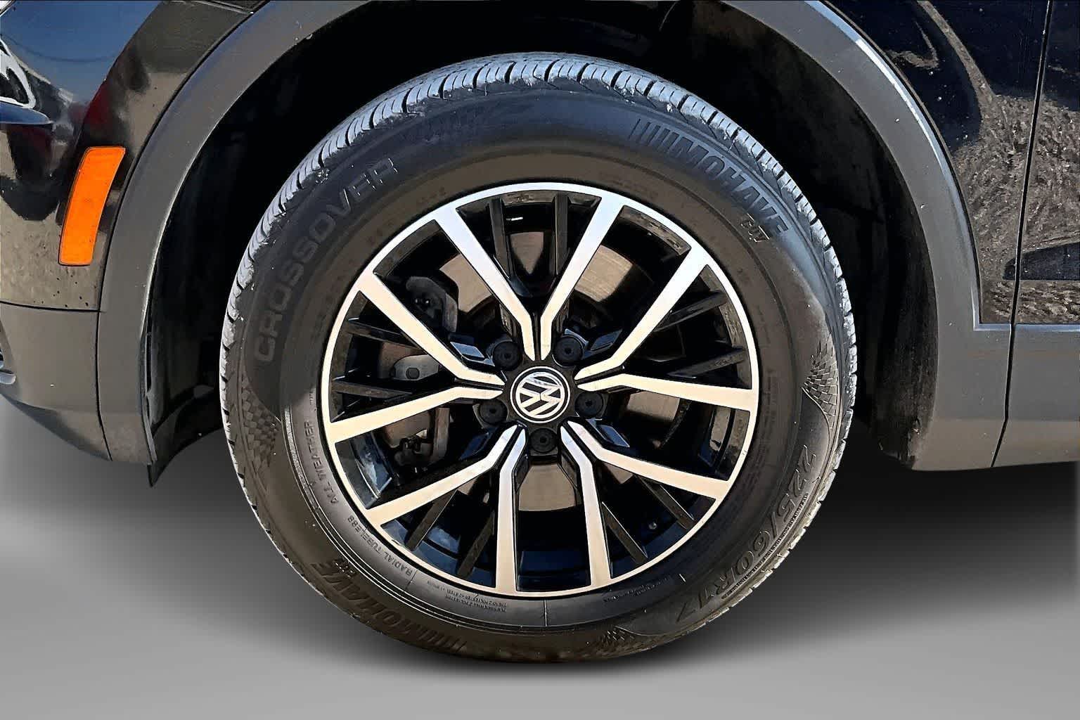 Thumbnail: 2021 Volkswagen Tiguan - 8