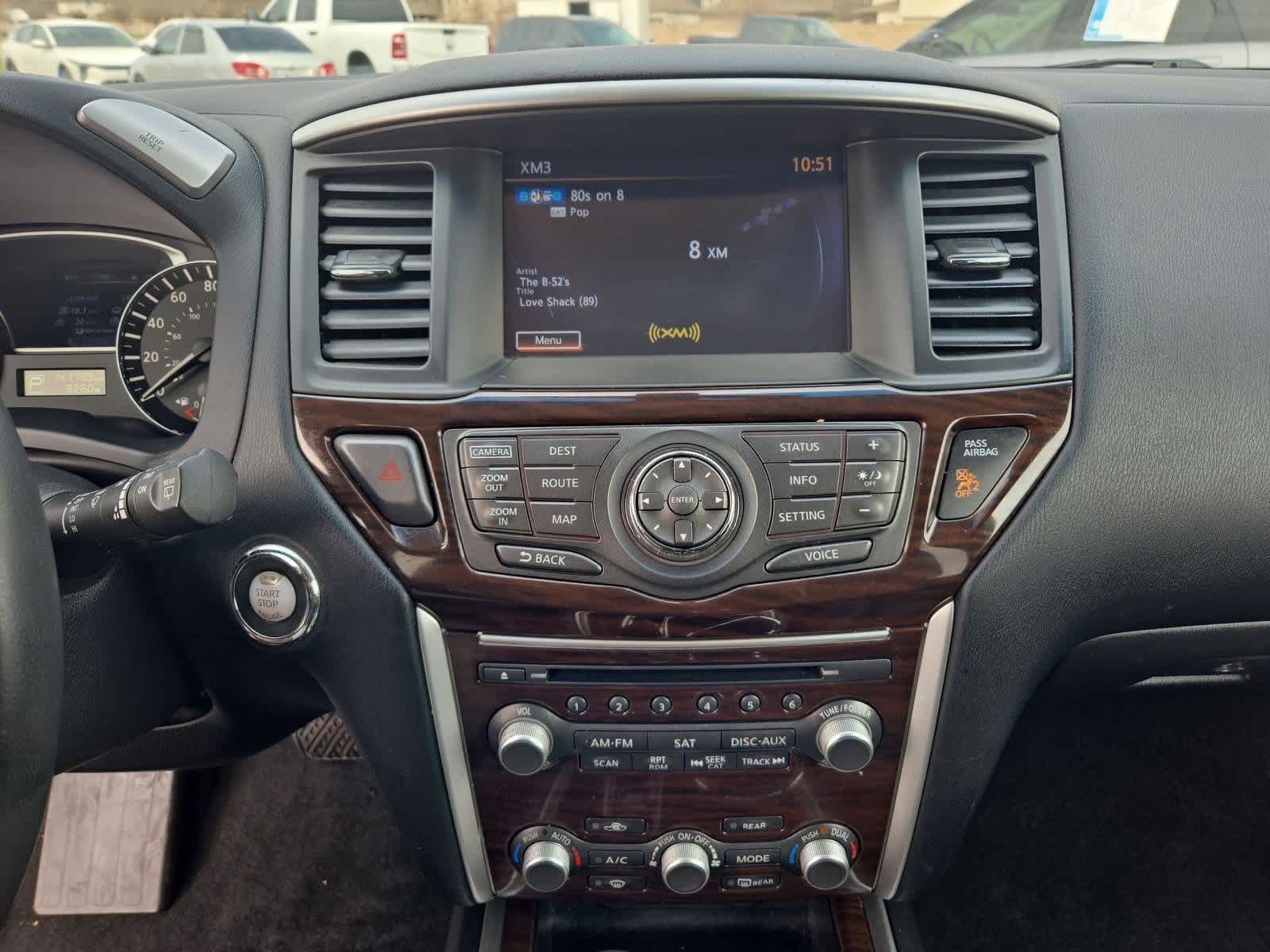 Thumbnail: 2015 Nissan Pathfinder - 26