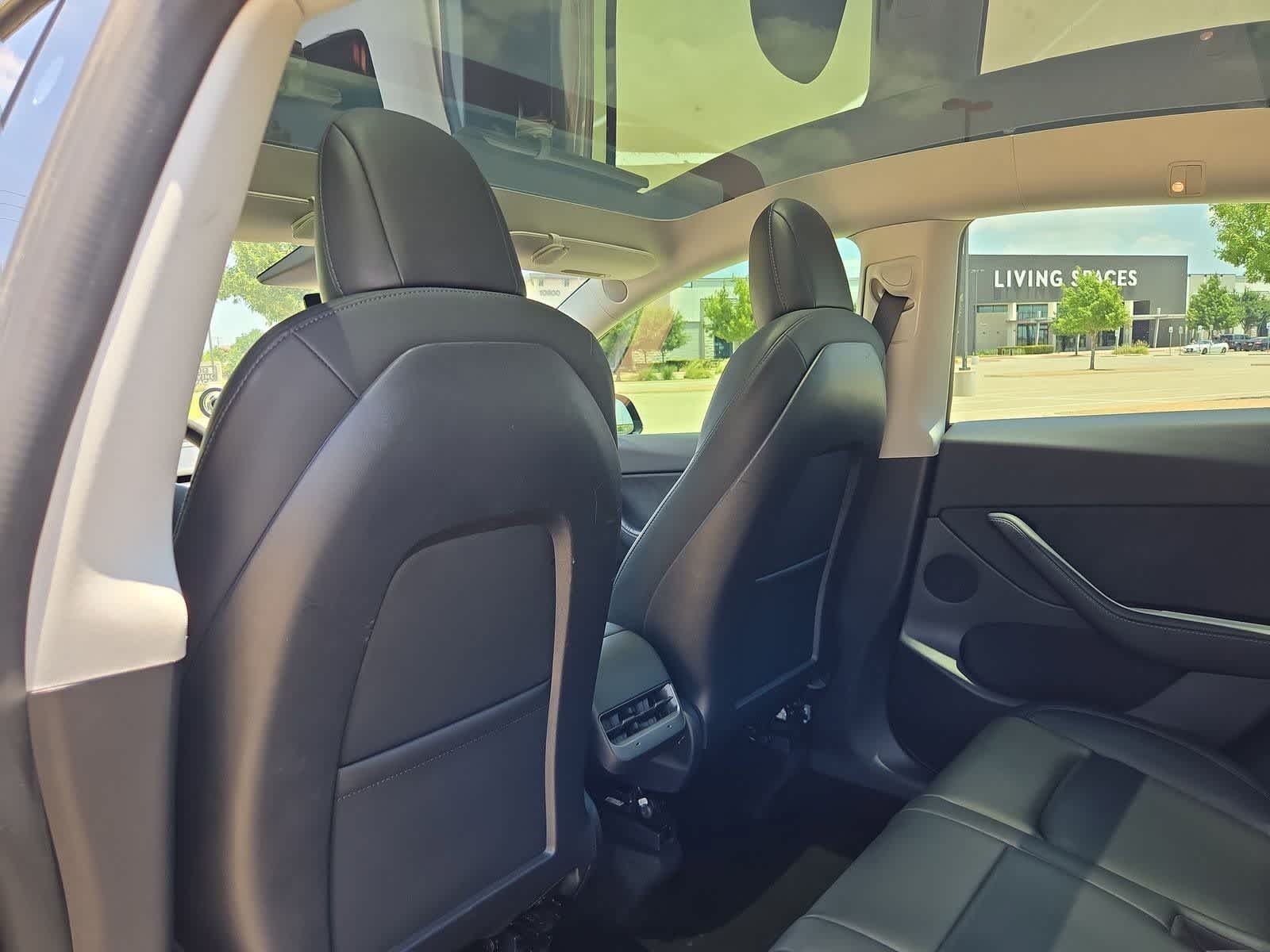 Thumbnail: 2022 Tesla Model Y - 14
