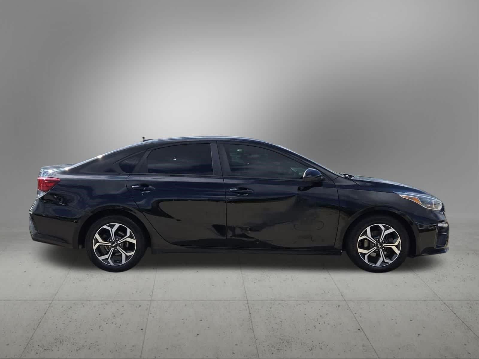Thumbnail: 2019 Kia Forte - 7