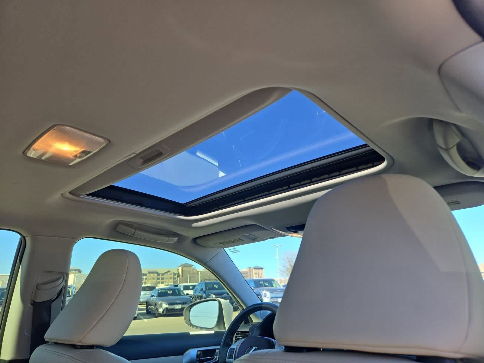 Thumbnail: 2013 Lexus CT - 21