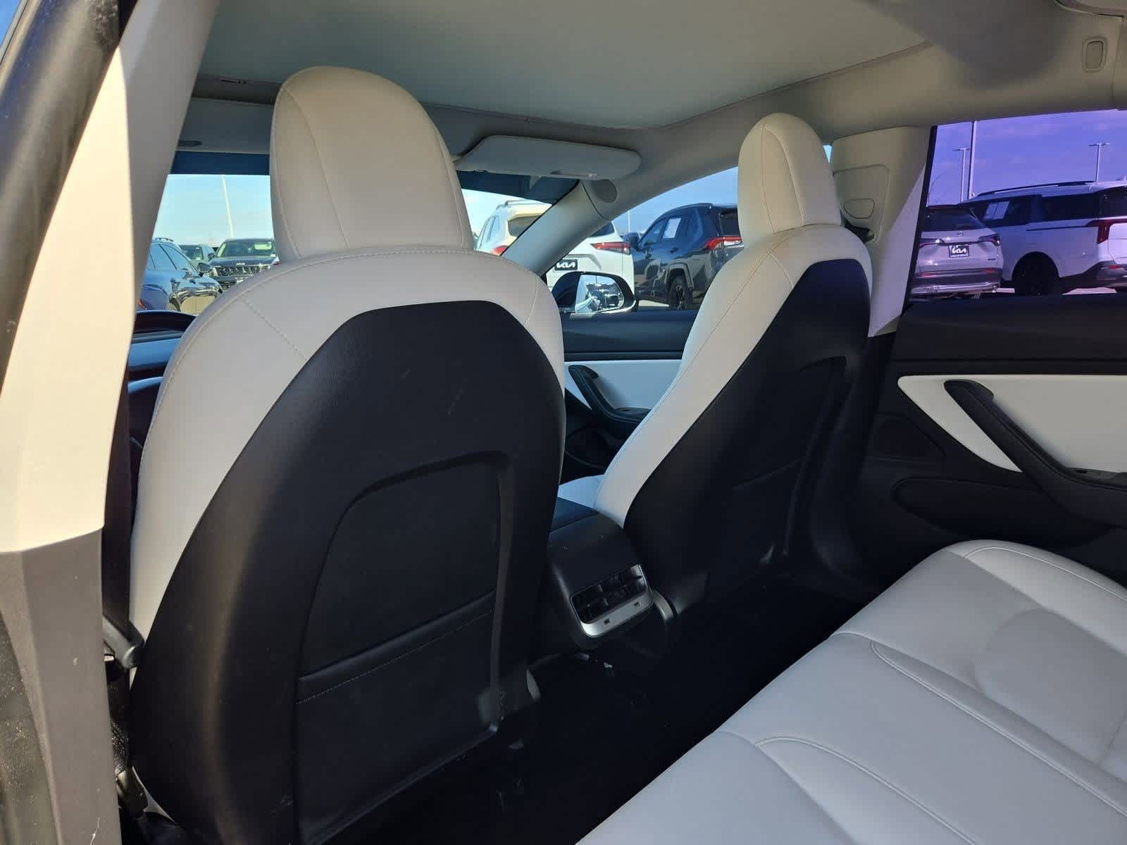 Thumbnail: 2019 Tesla Model 3 - 16