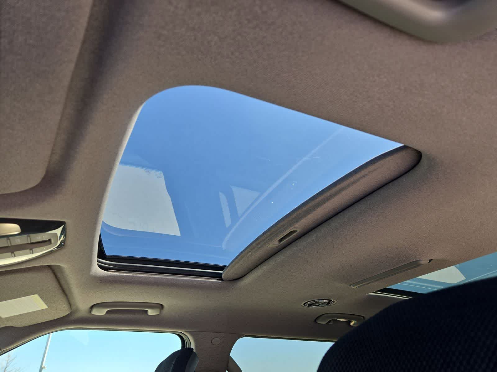 Thumbnail: 2024 Kia EV9 - 17