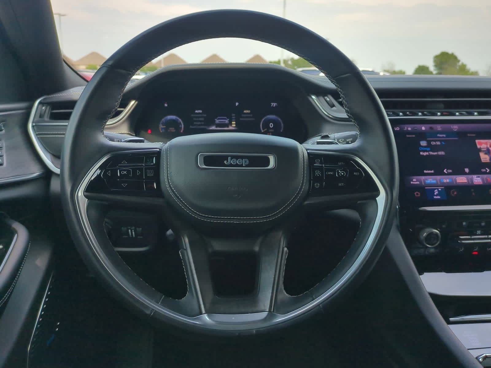 Thumbnail: 2022 Jeep Grand Cherokee - 23
