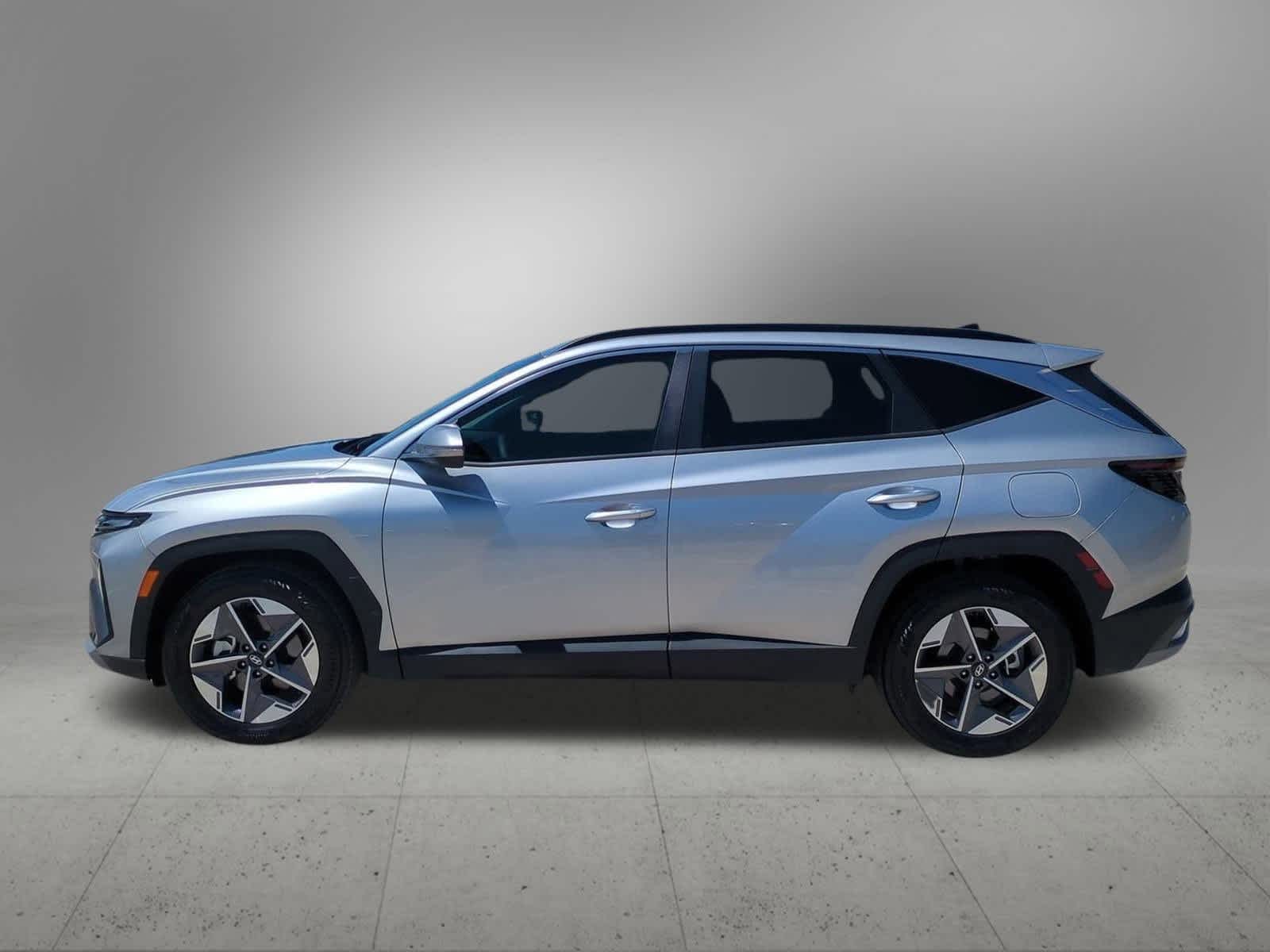 2025 Hyundai Tucson SEL Convenience photo 3