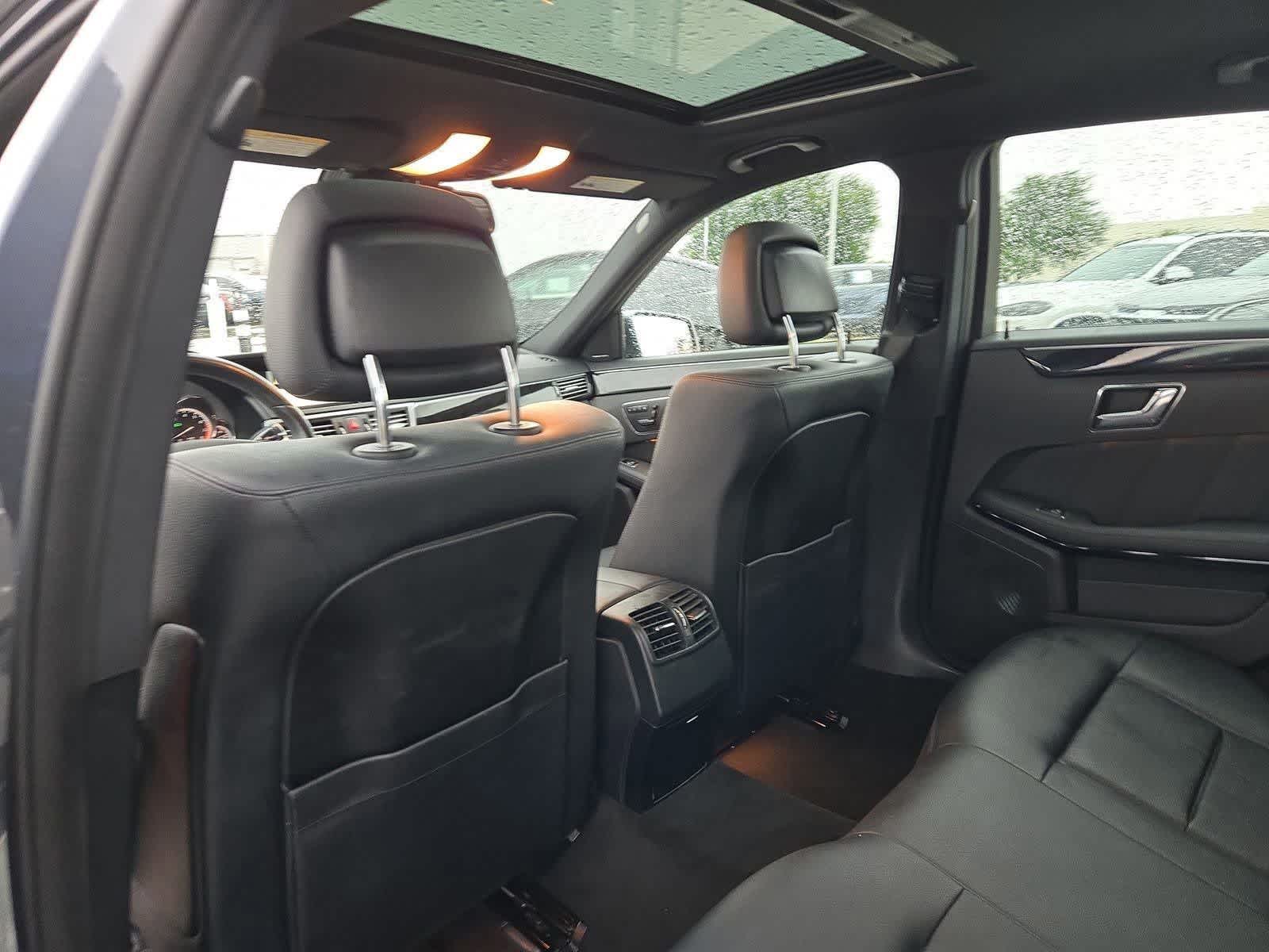 Thumbnail: 2011 Mercedes-Benz E-Class - 16