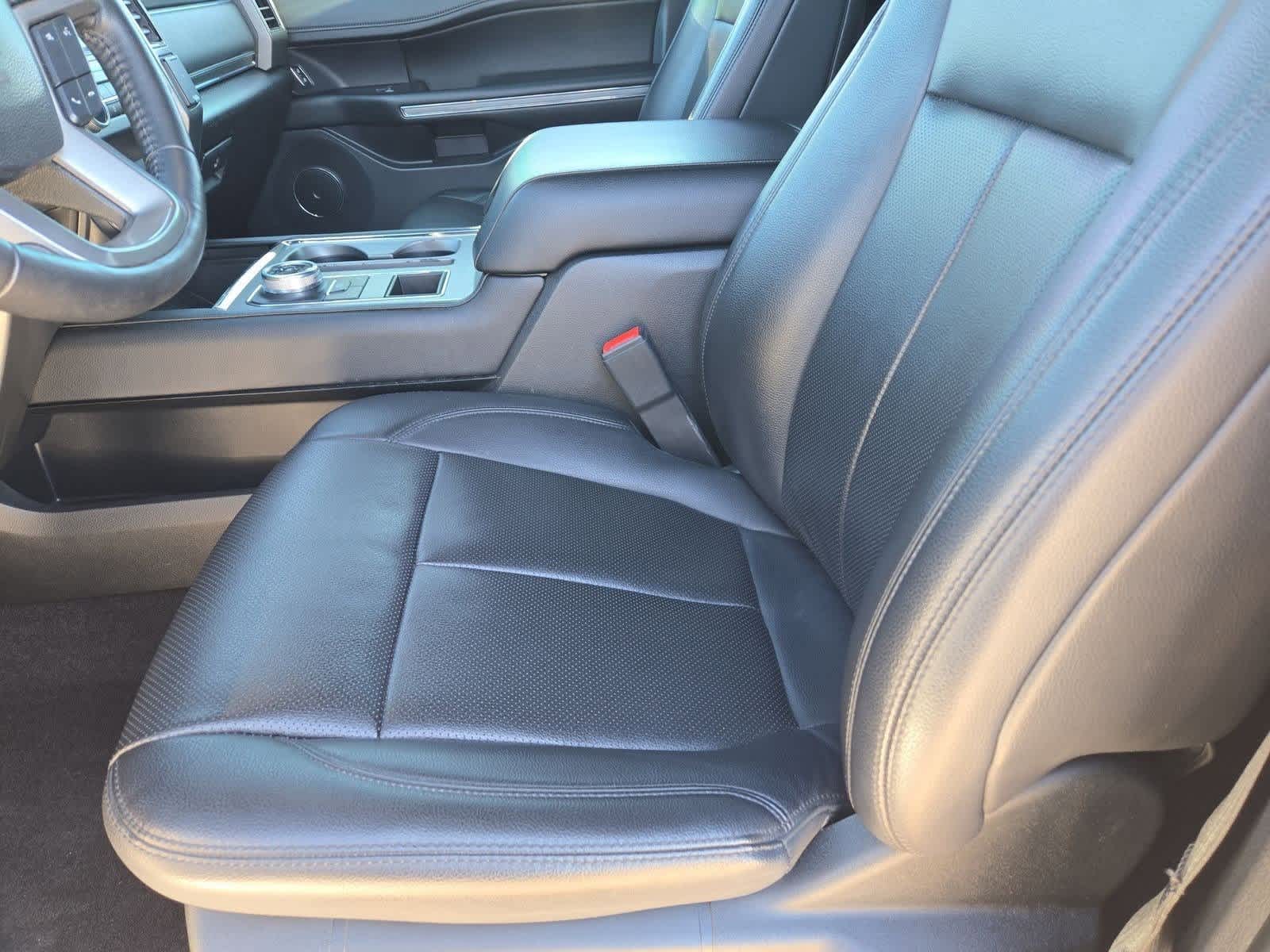 Thumbnail: 2021 Ford Expedition - 18