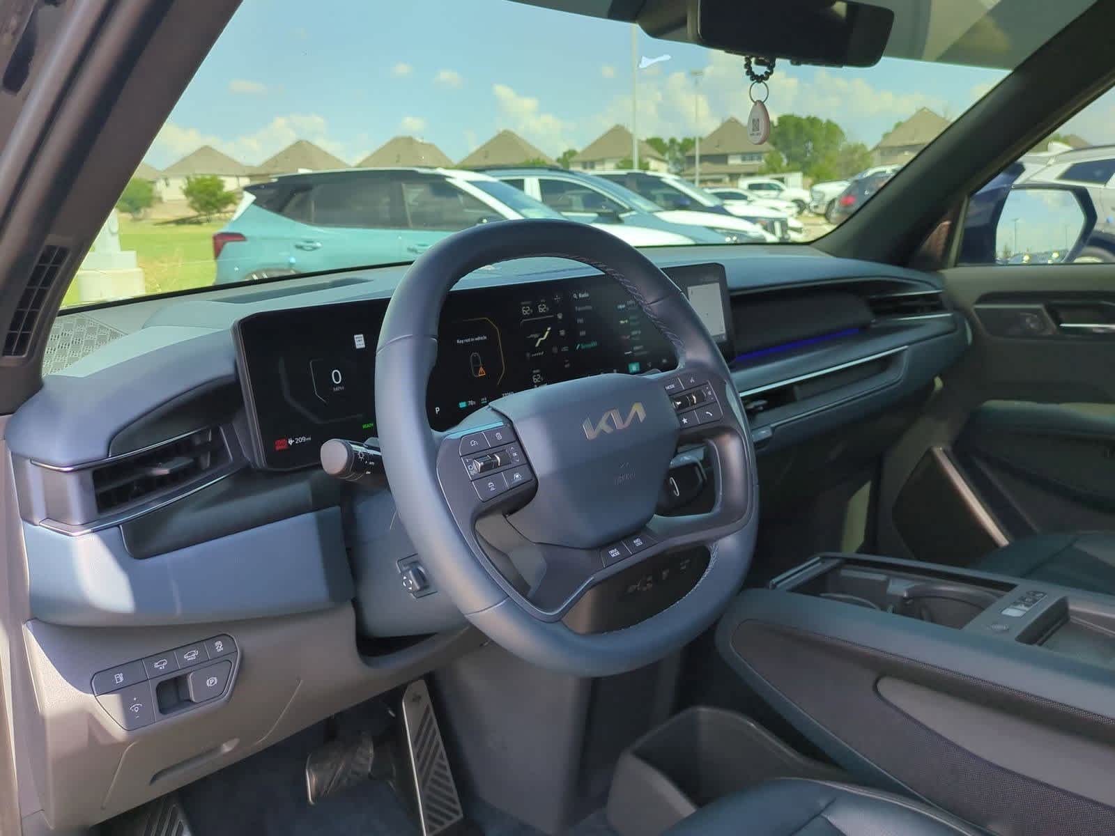 Thumbnail: 2024 Kia EV9 - 2