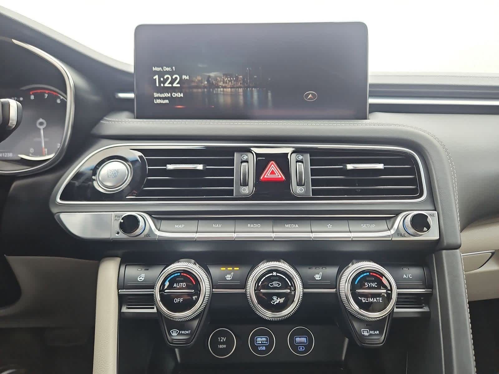 Thumbnail: 2023 Genesis G70 - 26