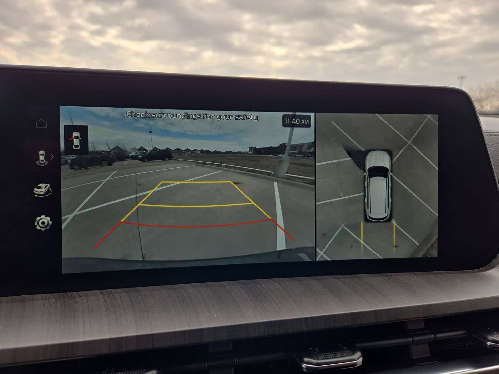 Thumbnail: 2023 Kia Telluride - 30