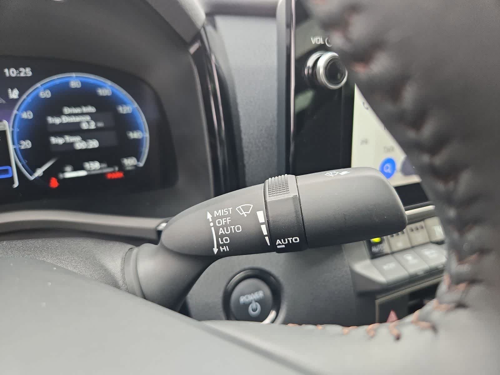 Thumbnail: 2025 Toyota Camry - 25