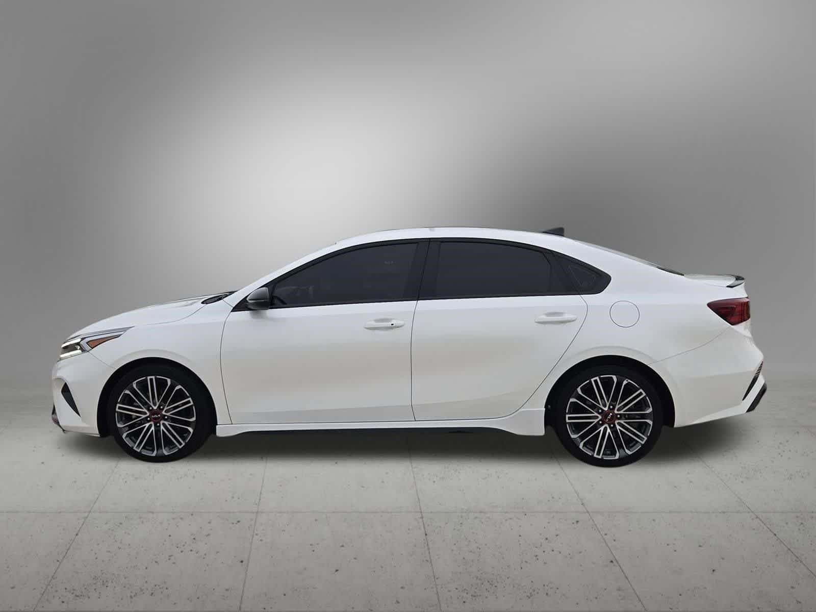 Thumbnail: 2023 Kia Forte - 3