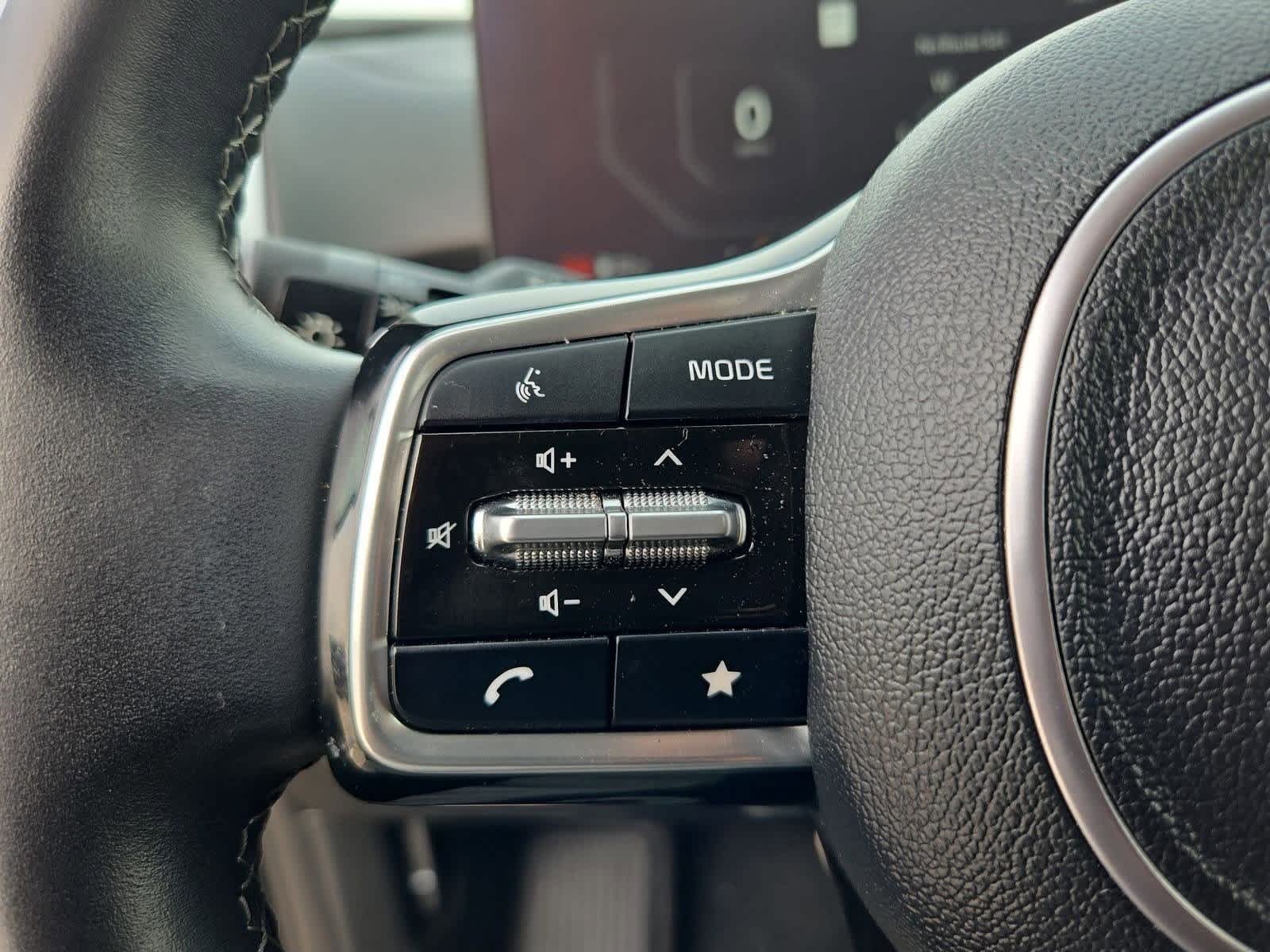 Thumbnail: 2024 Kia Sorento - 22