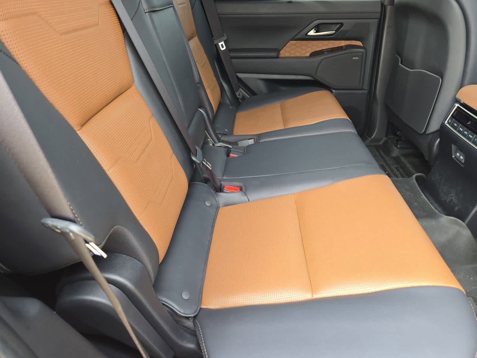 Thumbnail: 2024 Lexus GX - 20