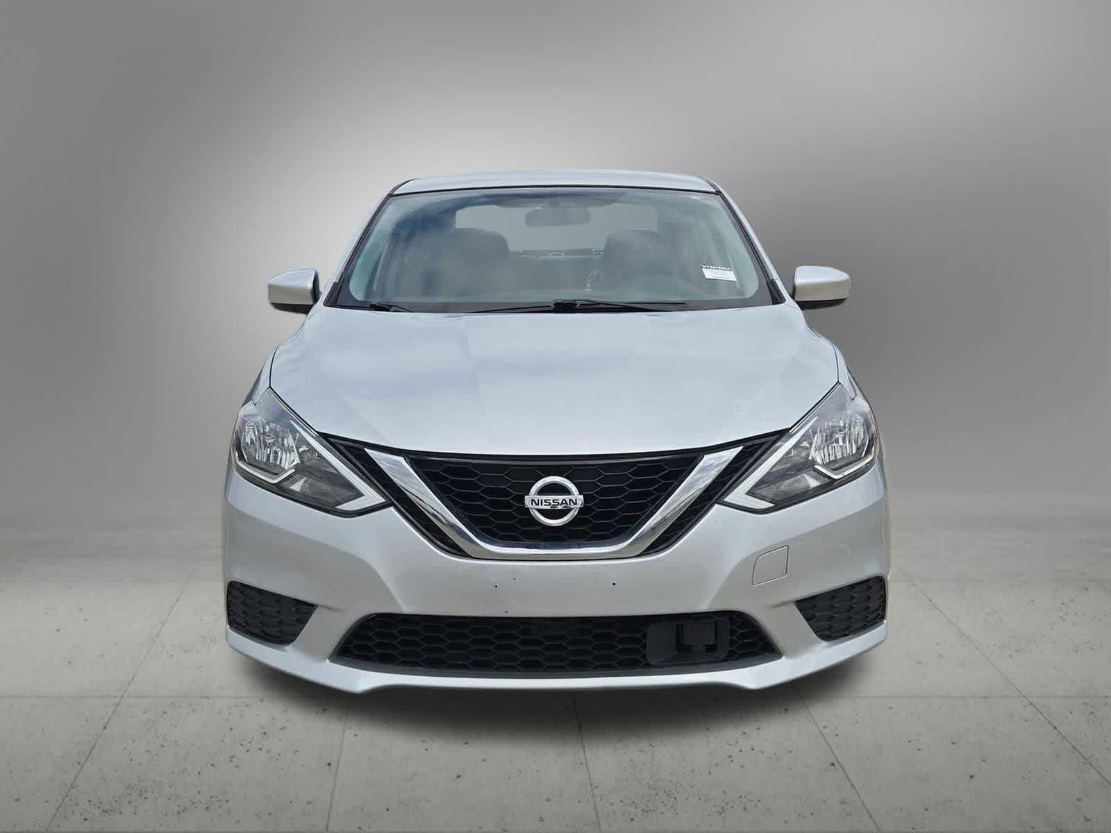 Thumbnail: 2019 Nissan Sentra - 9