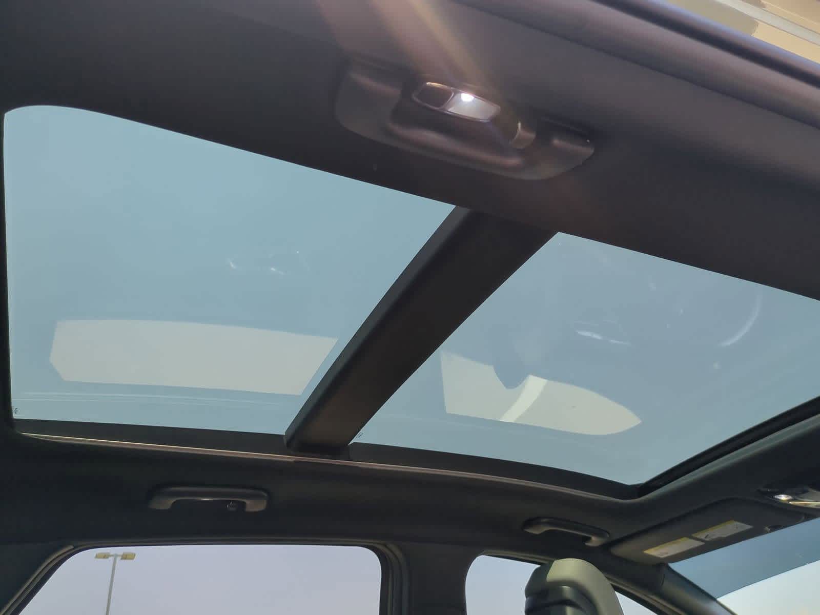 Thumbnail: 2023 Kia Sportage - 21