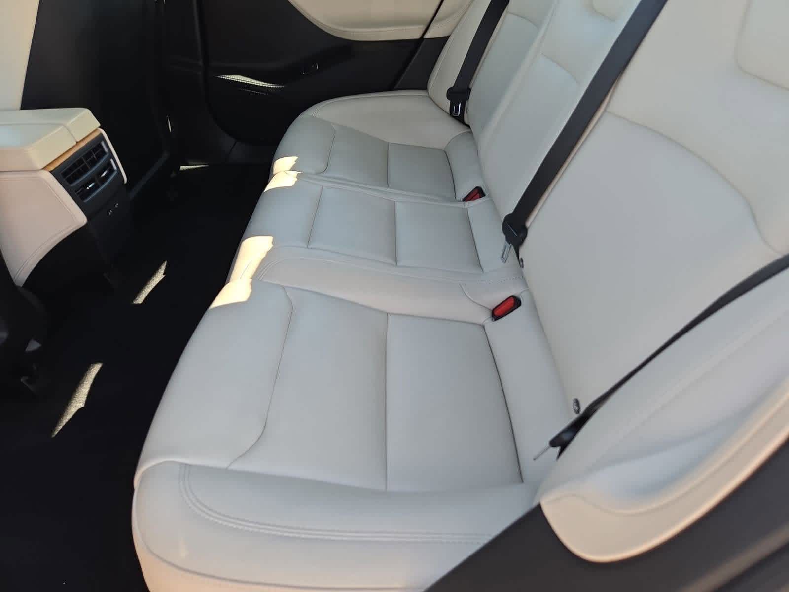 Thumbnail: 2020 Tesla Model S - 17