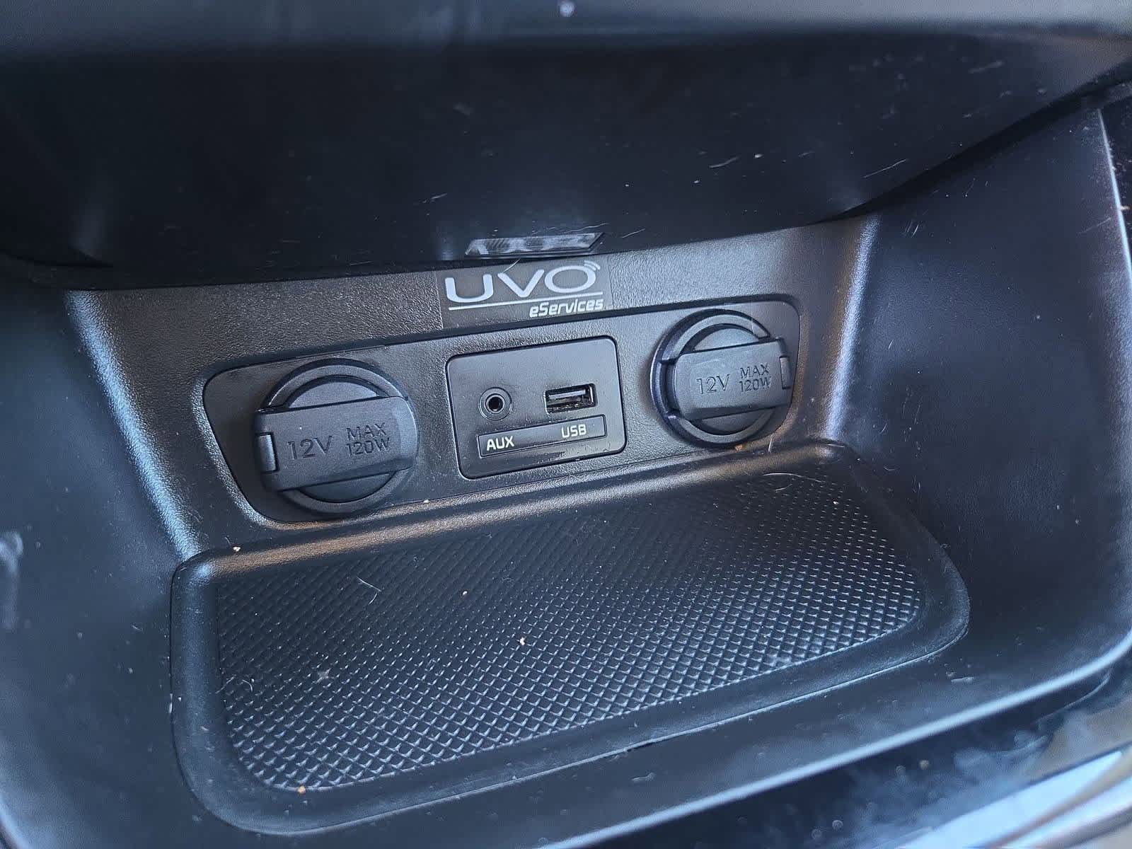 Thumbnail: 2015 Kia Sorento - 32