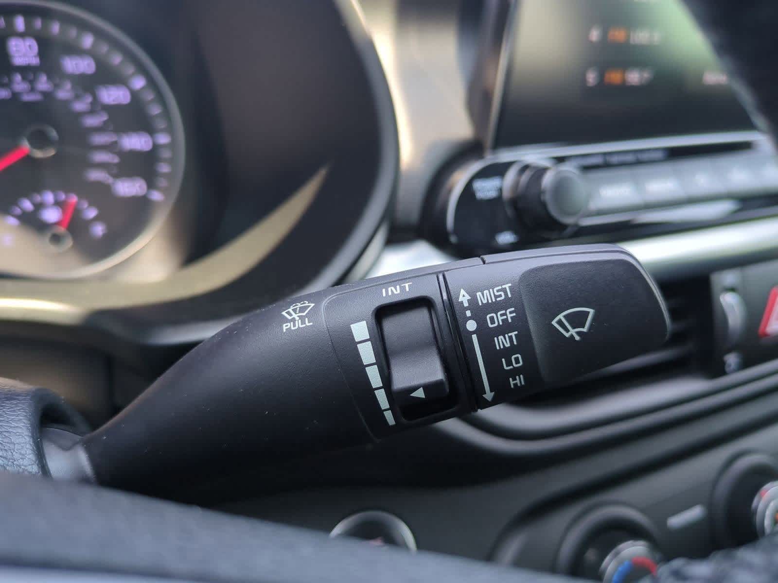 Thumbnail: 2020 Kia Forte - 27