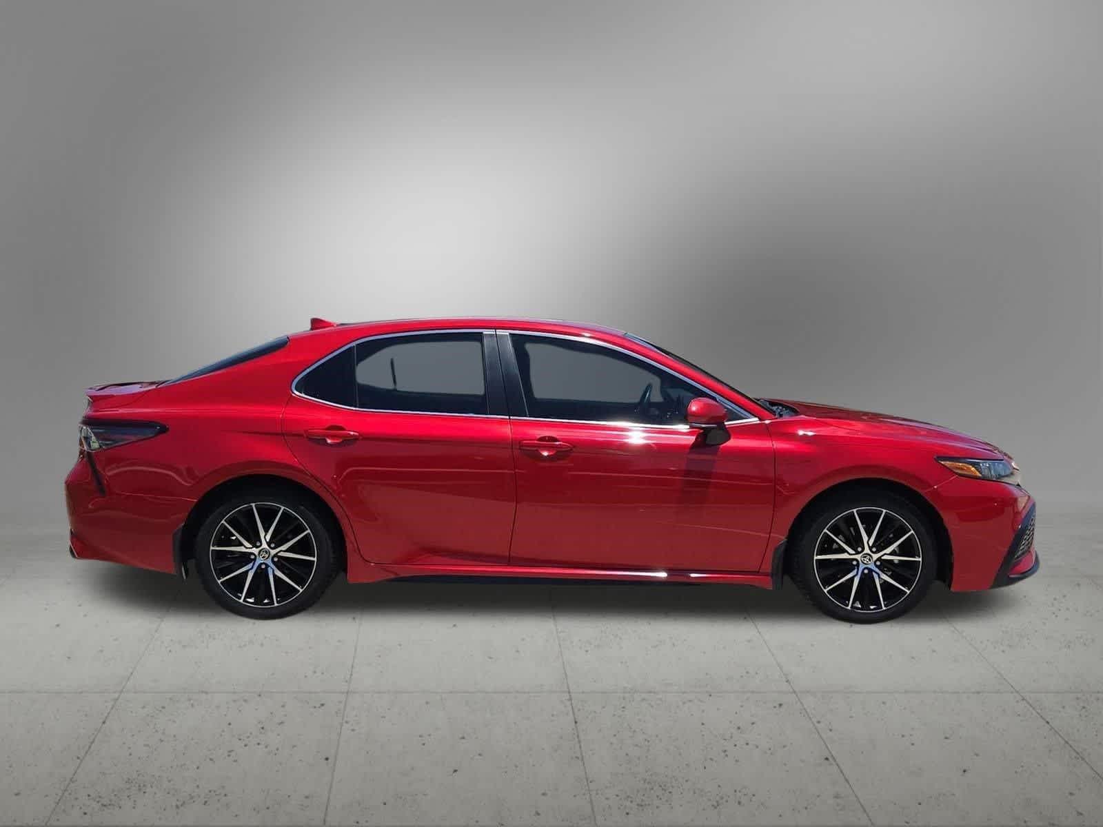 Thumbnail: 2022 Toyota Camry - 6