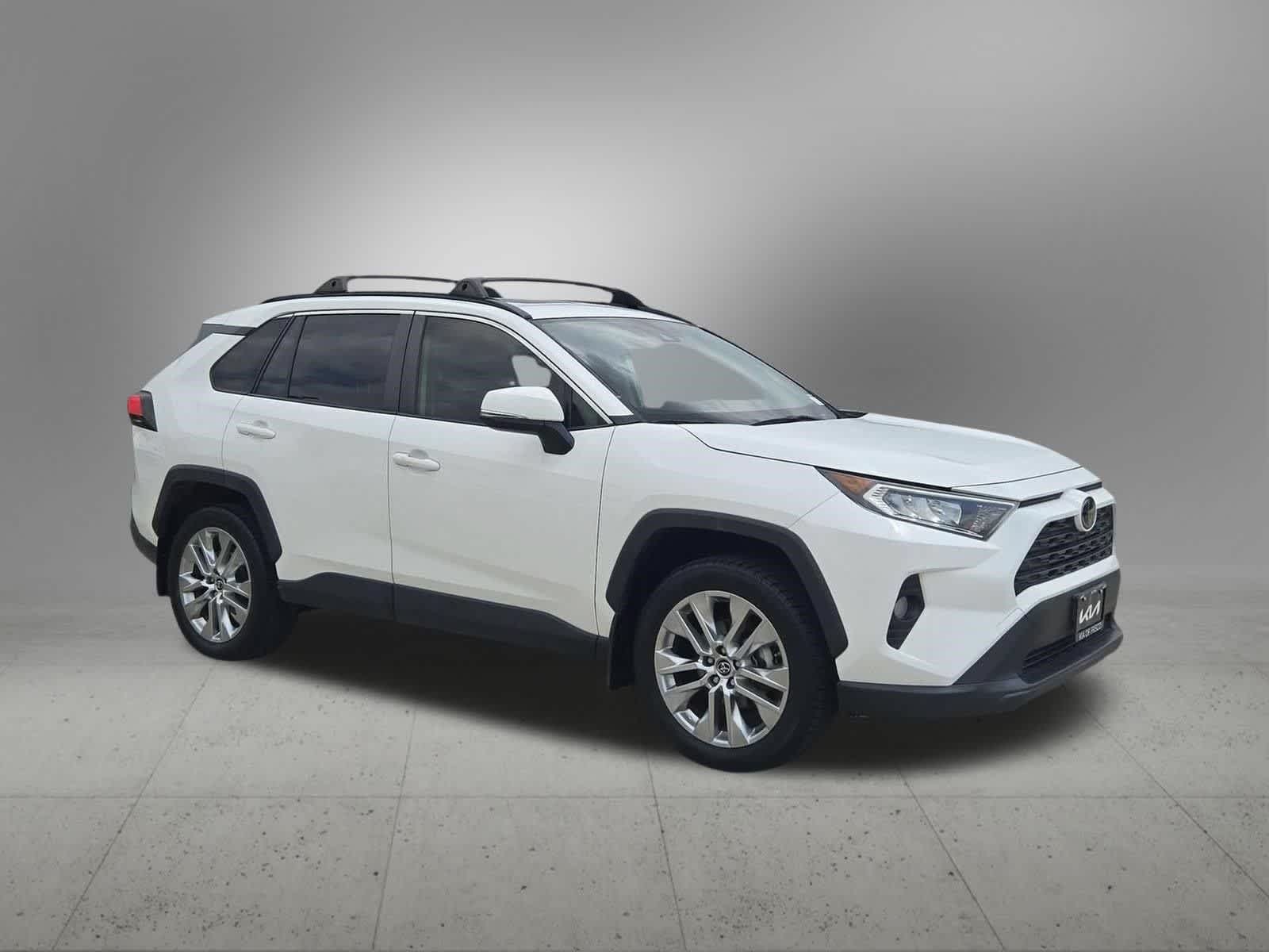 Thumbnail: 2019 Toyota RAV4 - 7