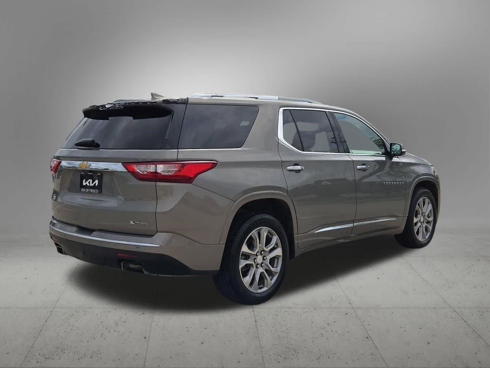 Thumbnail: 2018 Chevrolet Traverse - 6