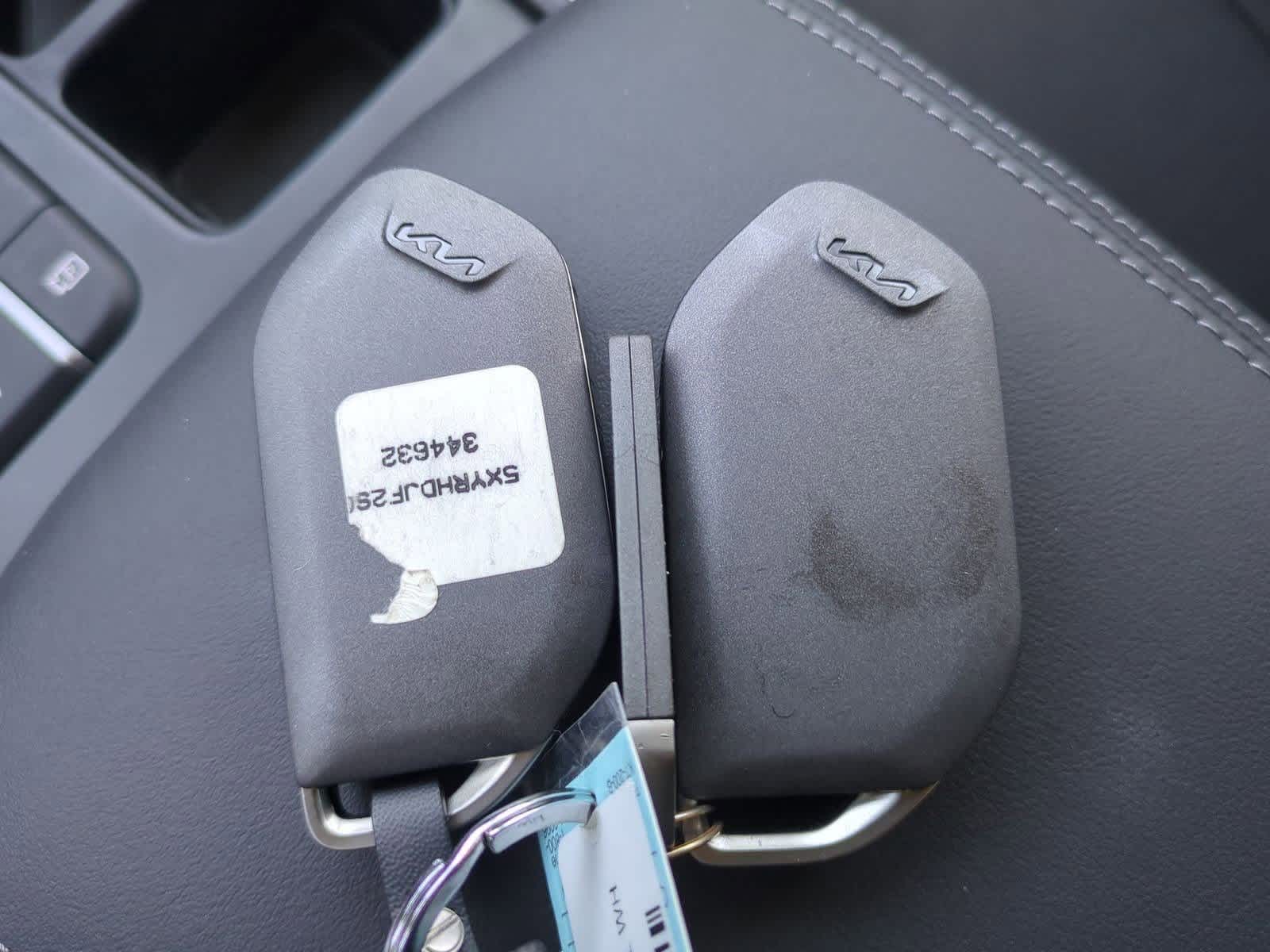 Thumbnail: 2025 Kia Sorento - 35