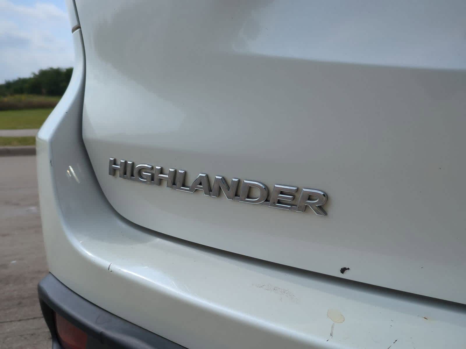 Thumbnail: 2017 Toyota Highlander - 12