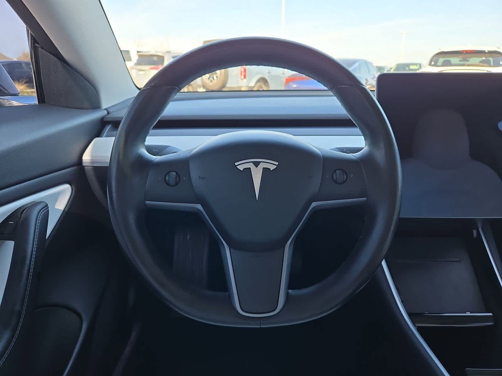 Thumbnail: 2019 Tesla Model 3 - 20