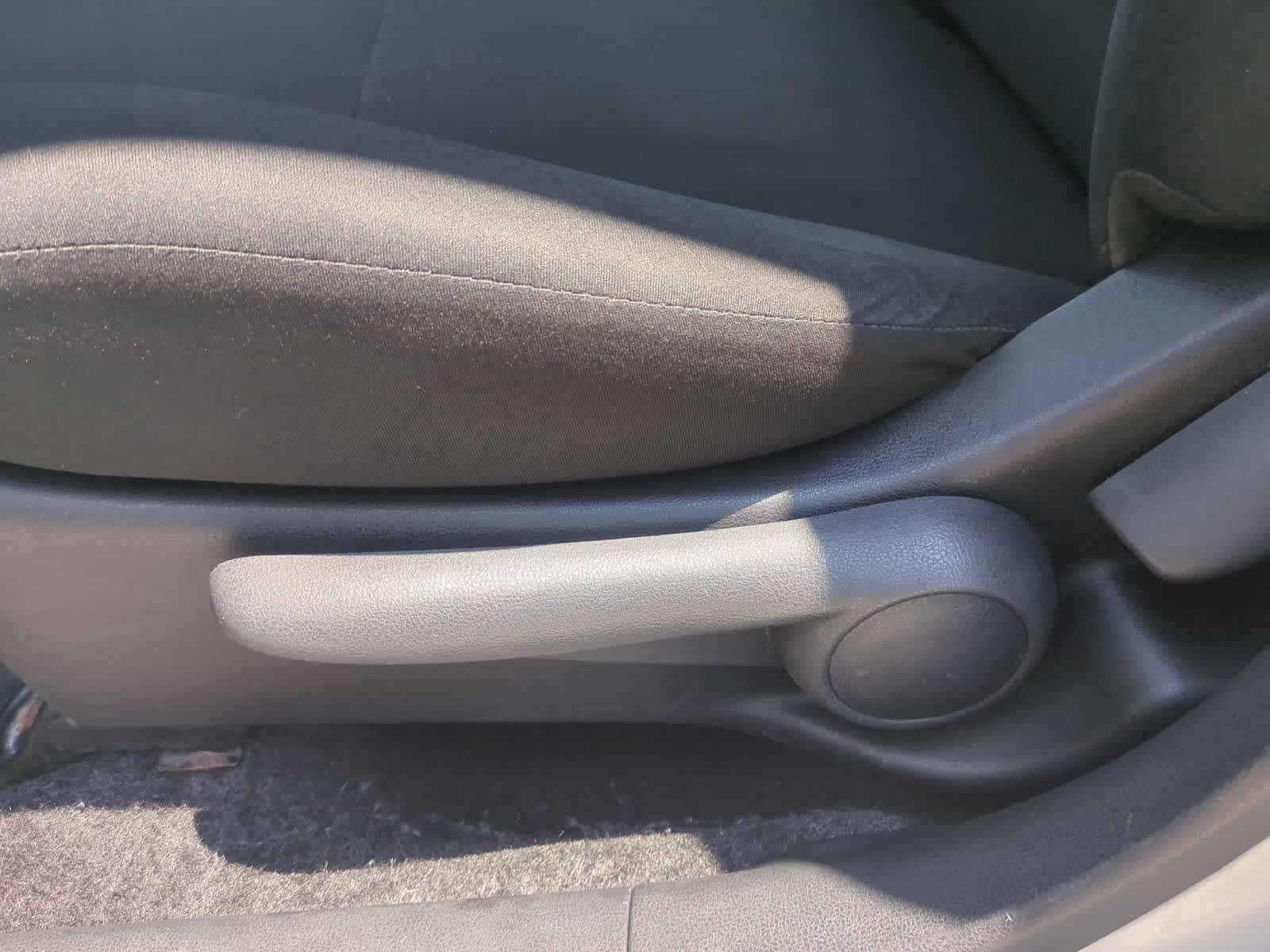 Thumbnail: 2012 Nissan Versa - 16